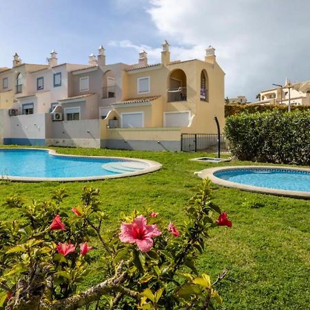 Vila Casa Claudia - Cond Atalaia Lagos Exteriér fotografie
