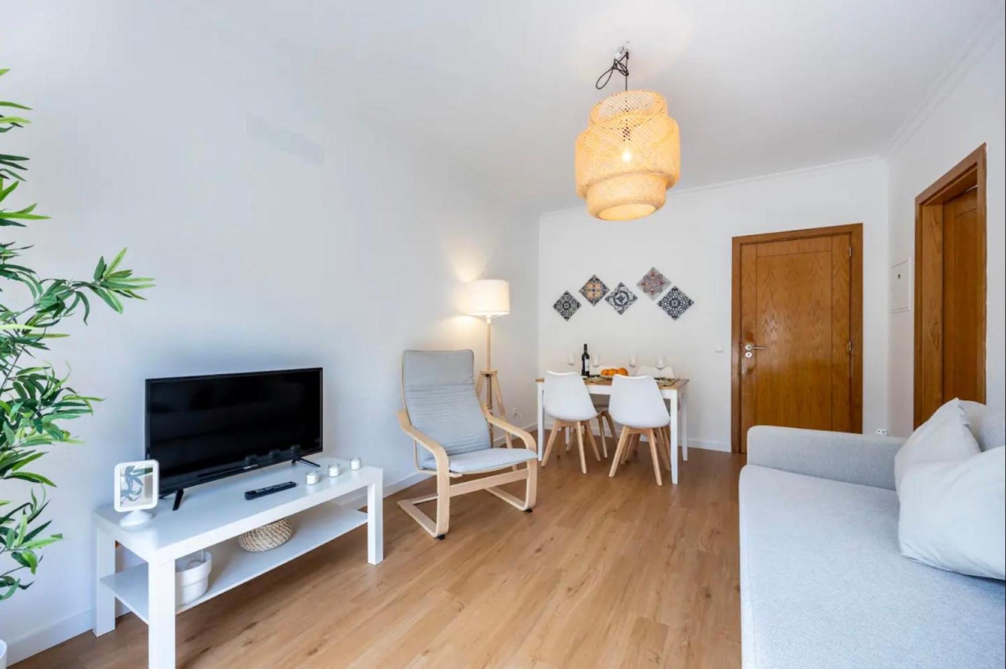 Vila Casa Claudia - Cond Atalaia Lagos Exteriér fotografie